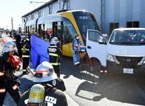 ＬＲＴ車両火災訓練