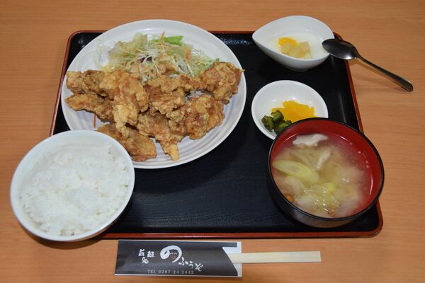 唐揚げ食べ放題定食