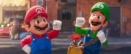 　「ザ・スーパーマリオブラザーズ・ムービー」の一場面。マリオ（左）とルイージ＝（Ｃ）２０２３　Ｎｉｎｔｅｎｄｏ　ａｎｄ　Ｕｎｉｖｅｒｓａｌ　Ｓｔｕｄｉｏｓ