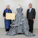 ドレス制作で日本一　「見たことない技法」と評価も　上三川の小平さん