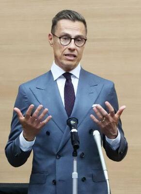 フィンランドのストゥブ大統領=6月