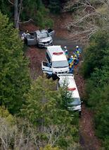 男児不明、自宅近くの山中捜索