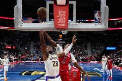 レーカーズ八村は14得点