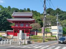 赤門にちなんだ道路は？
