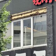 ＪＲ宇都宮駅近くの飲食店で外壁材落下　歩行者２人負傷