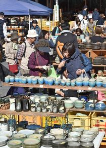 益子で陶器市