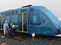 ＬＲＴ車両が初納入　宇都宮