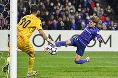 広島、上海申花に競り勝つ