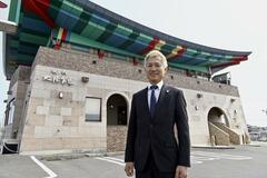 外食と宅食で多角経営