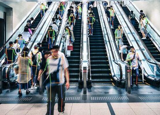 人の関節の位置からどのような状態なのかを把握する「行動認識AI」のイメージ(アジラ提供)