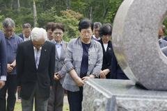 坂本弁護士一家を追悼　