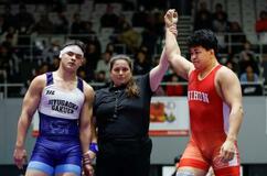 高谷惣亮、吉田アラシが優勝