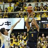 宇都宮ブレックス3連勝 FE名古屋に第4Qで逆転 通算500試合達成の遠藤、3点シュートで貢献