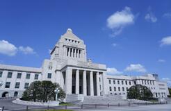 衆院解散の決断 不信任案も焦点