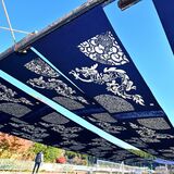 吉祥文様描かれた白竜に願い込め　新年に向け「辰」の黒羽藍染　大田原で壁掛け作り最盛期