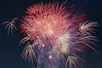 黒川河畔で５年ぶりに花火