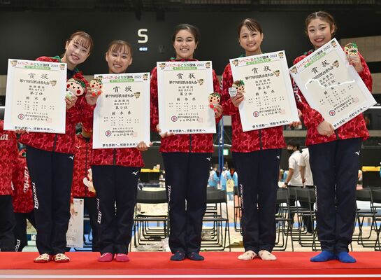 体操成年女子団体総合２位の栃木県チーム