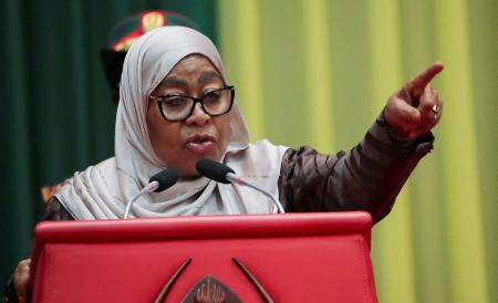 　タンザニアのサミア大統領＝２日、ダルエスサラーム（ロイター＝共同）