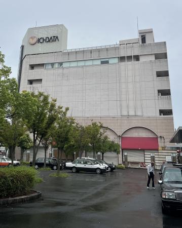 　２０２４年１月に閉店したデパート「一畑百貨店」＝１２日、松江市