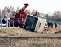 車整備士養成学校の送迎バス横転