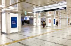 「阪急デジタルサイネージ 三番街南館B1階」でインプレッション（VAC…