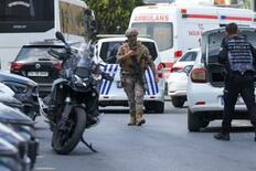 イスラエル公館近くで銃撃