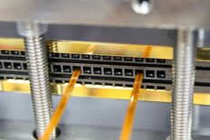 脱炭素で注目の燃料電池、筑波大・小山高専グループが発電性能維持システム…