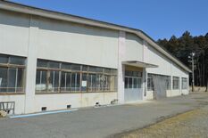 伝統産業の拠点また消える...　県内唯一の稚蚕飼育所を閉鎖