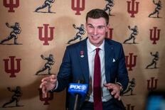 QBメンドーサが最優秀選手賞