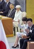 天皇お言葉なしに疑問の声