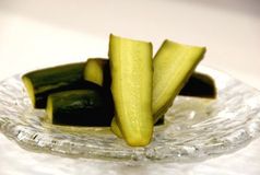 ＜簡単ピクルス＞カレー粉で風味づけ