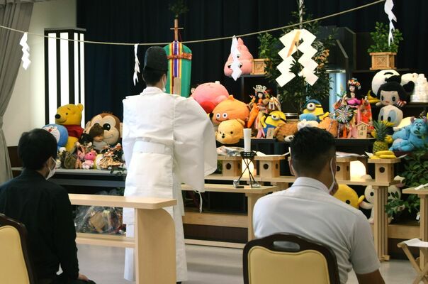 代表者のみで行われた供養祭式