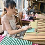 伝統工芸品「杉線香」の伝統守る　日光で出荷が最盛期