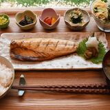 体が喜ぶ家庭料理　サバの塩焼きセット　おうちごはん かか（栃木）