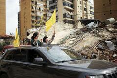 イラン、海峡「開放」表明