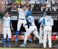 日４―３ソ（２２日）