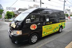 宇都宮の路地裏を走る黒いハイエースの正体は？　LRT西側延伸を見据えた…