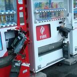 鹿沼で自販機被害相次ぐ　７月以降　「大胆な手口」設置業者は憤り