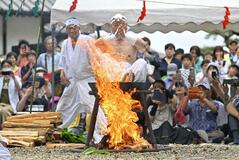 祈り込め 熱く荒行