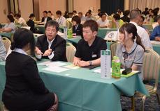 学生ら５８人、熱心に 真岡で合同就職面接会