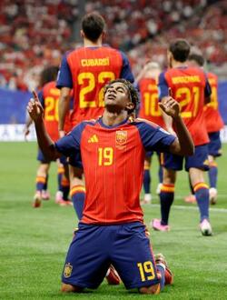 スペイン、サウジアラビアに快勝