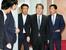 　自民党本部であいさつ回りをする林官房長官（右から２人目）＝２９日午前、東京・永田町