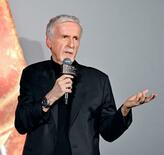 新アバター「よりエモーショナルになった」 キャメロン監督が来日、アピール