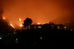 岩手・大槌で複数山林火災