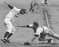 体重わずか６２キロ、練習量もこなせない新井宏昌さんをドラフト２位指名したノムさん