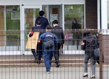 入所者に暴行疑いで家宅捜索