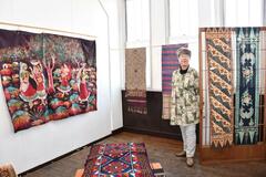 異国情緒豊かなバティック布展 
