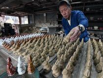 干支の置物作り　那珂川の小砂焼