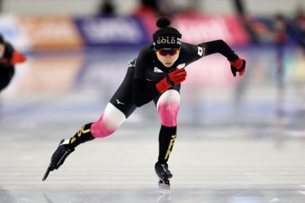 調整する高木美帆=ソルトレークシティー(共同)