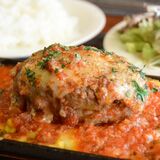 【ミヤコレ】見た目から食べ応え　ハンバーグセット（ヴィーノ・ロッソ）